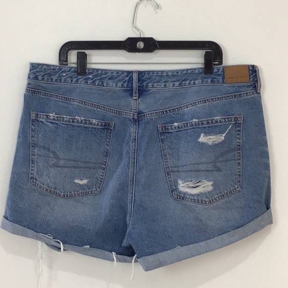 American Eagle Distressed Tomgirl Short Jean Shorts NEW - Picture 2 of 8